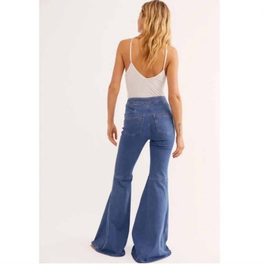 Free People Know Me Better Flare Jeans Size 29 - Picture 2 of 14